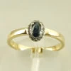 14 karaat gouden ring met saffier en diamanten