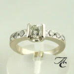 14 karaat wit gouden ring met diamanten