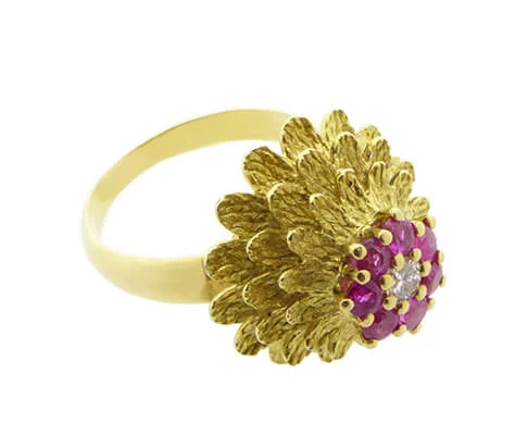 18 karaat gouden ring met robijnen en diamant