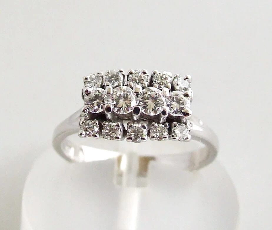 18 karaat wit gouden occasion ring met diamanten