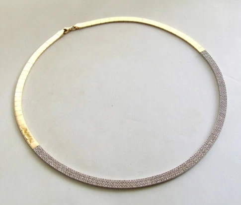 14 karaat geel- en wit gouden collier met zirkonia