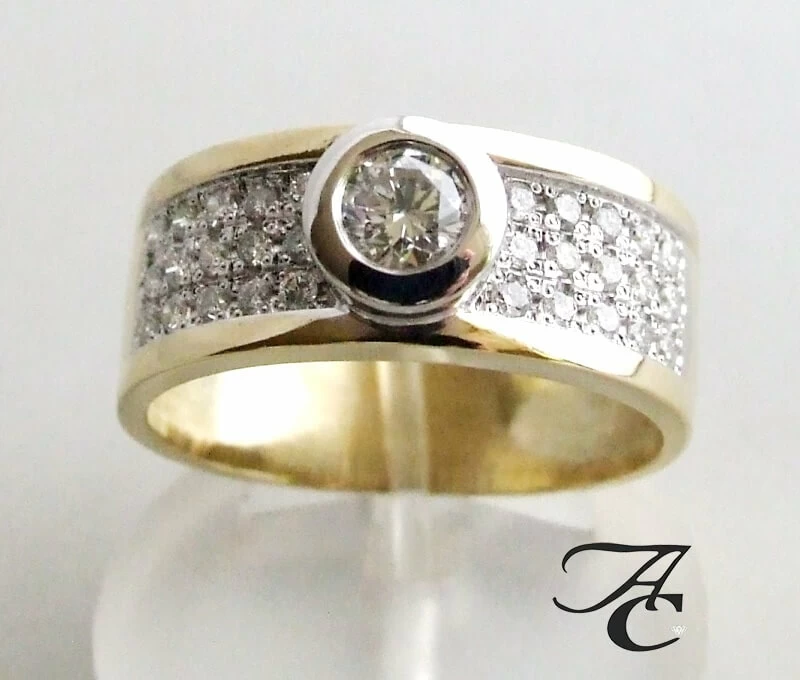 Bicolor ring met briljant geslepen diamanten