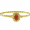 Geel gouden armband met bloedkoraal