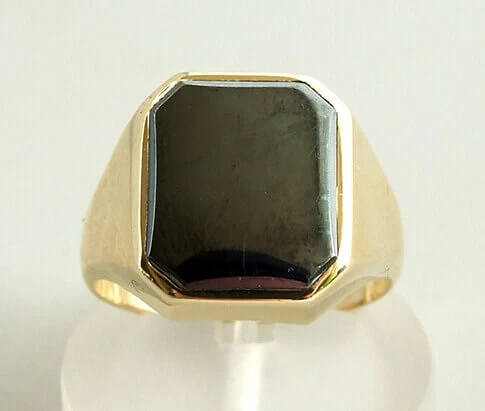 Geel gouden ring met hematiet