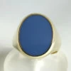 Gouden ring met blauwe lagensteen