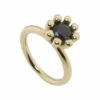 Gouden ring met groene saffier