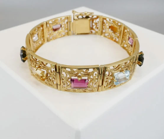 Gouden armband met edelstenen