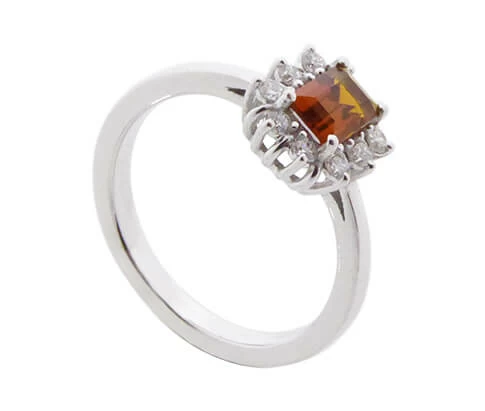 Wit gouden diamanten ring met citrien