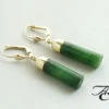 Gouden oorhangers met jade
