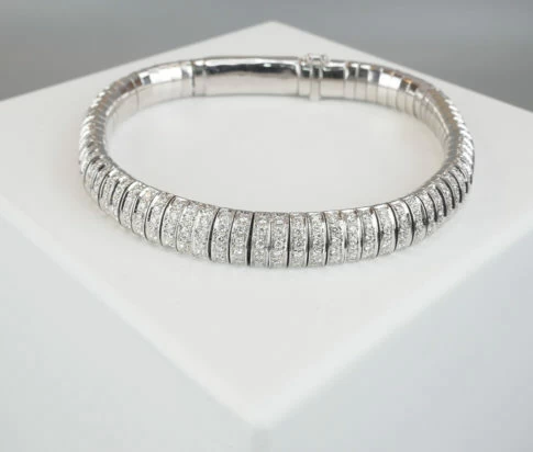 Wit gouden diamanten armband
