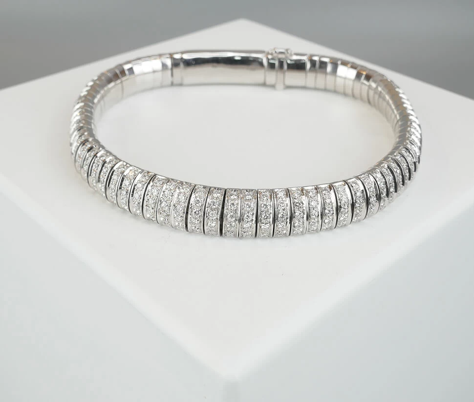 Wit gouden diamanten armband