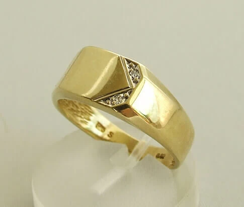 14 karaat gouden diamanten ring