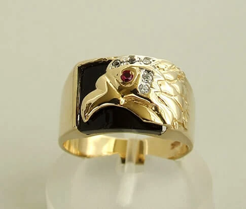 Gouden adelaar diamanten ring met robijn
