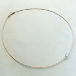 Spang collier met kwarts hanger