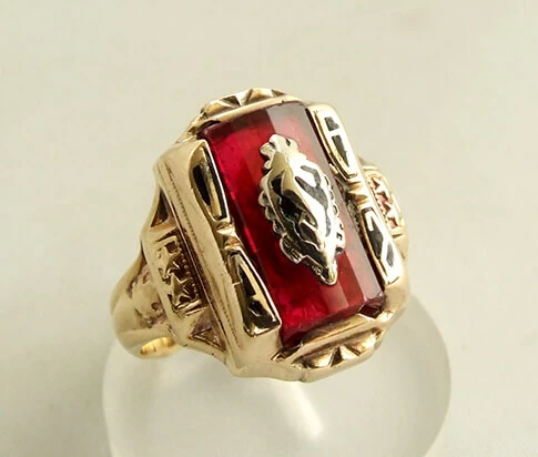 Geel gouden ring met carneool