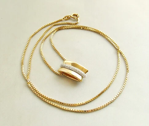 Gouden collier en hanger met diamanten