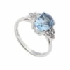 Wit gouden aquamarijn ring met diamanten