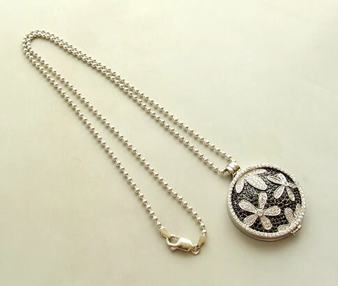 Zilveren collier en hanger met zirkonia