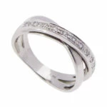 Wit gouden slag ring met diamanten