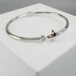 Wit gouden zirkonia slavenarmband Wit gouden zirkonia slavenarmband