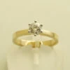 Geel gouden solitair diamanten ring