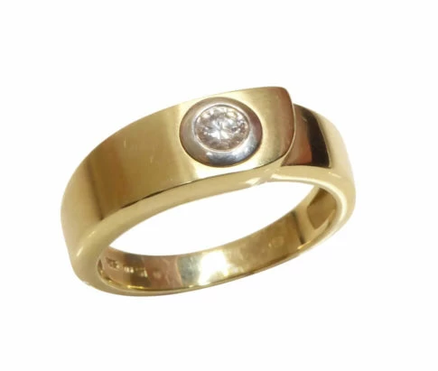 Gouden cachet ring met diamant