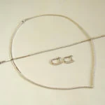 Wit gouden zirkonia collier, armband en oorbellen