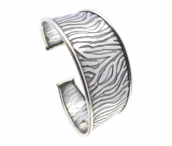 Zilveren zebra klemarband