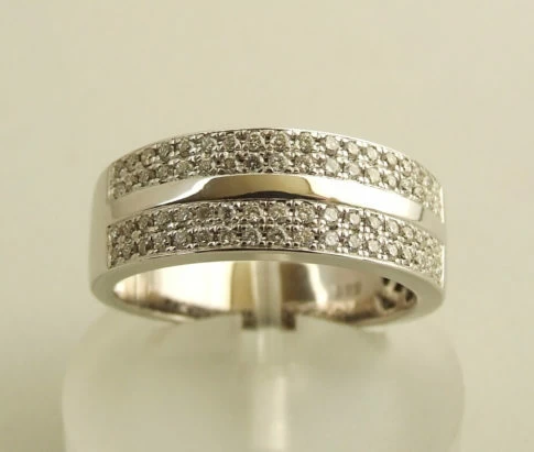 Wit gouden briljanten ring