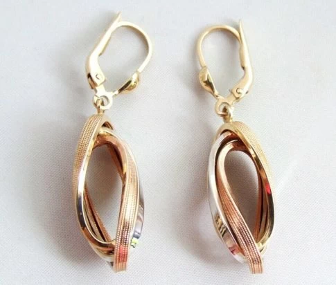 14 karaat tricolor gouden oorbellen