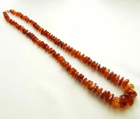 Collier met barnsteen