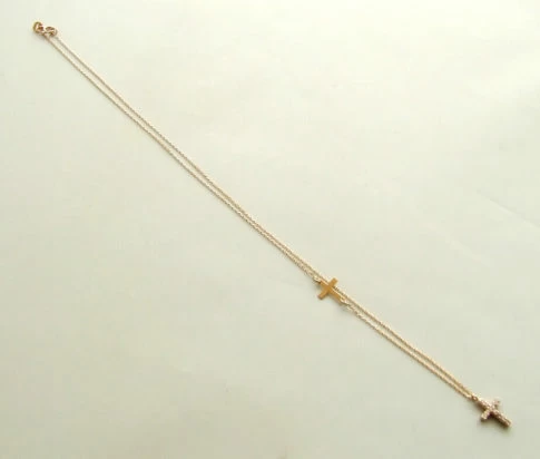 Rose gouden ketting met zirkonia kruis
