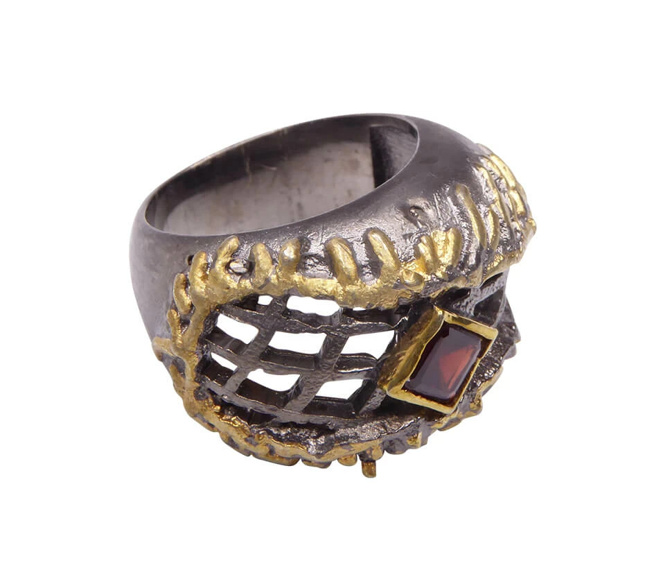 Zilveren ring met granaat
