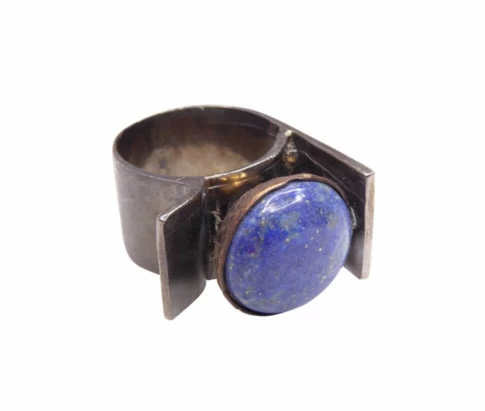Zilveren ring met lapis lazuli