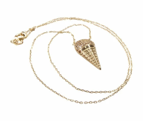 Gouden ketting met ijshoorn hanger