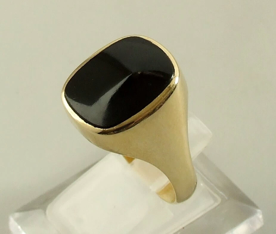 14 karaat gouden zegelring met onyx