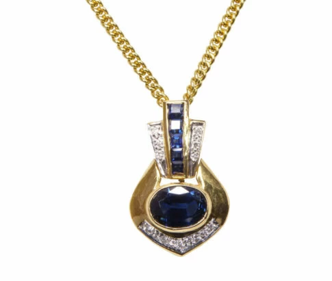 Gouden collier met saffier hanger