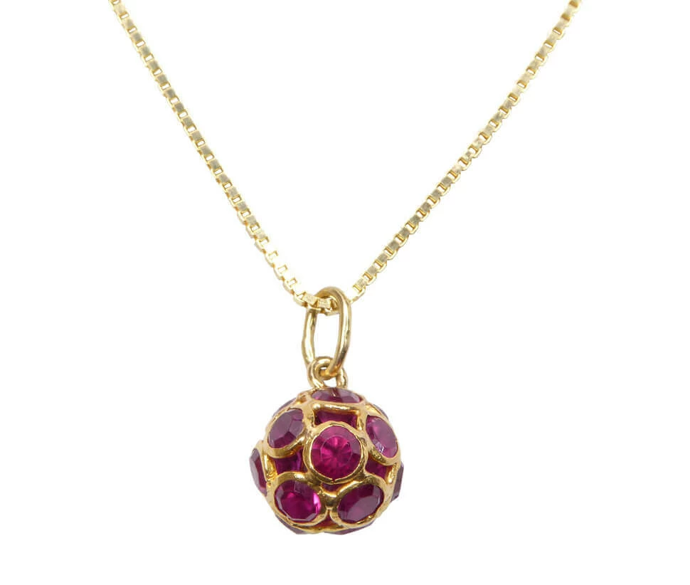 Gouden ketting met robijn hanger