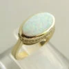 14 karaat geel gouden ring met opaal