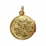 Gouden medaillon hanger met bloem motief Gouden medaillon hanger met bloem motief