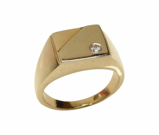 Christian gouden cachet ring met diamant Christian gouden cachet ring met diamant