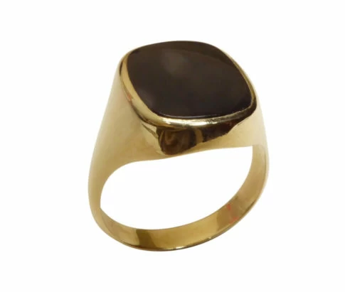 Gouden zwarte lagensteen cachet ring