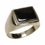 Wit gouden onyx cachet ring Wit gouden onyx cachet ring