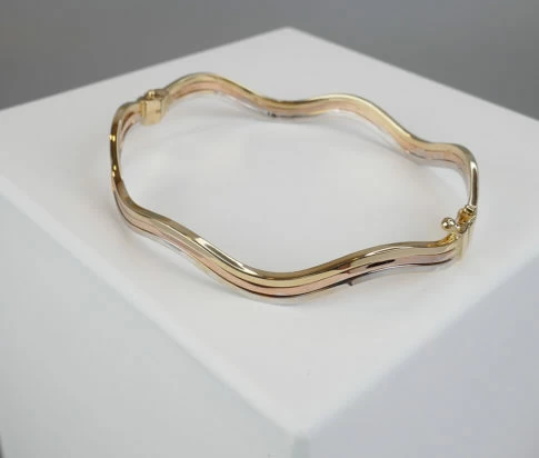 Christian tricolor gouden slavenarmband