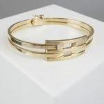 Geel gouden Christian schanier armband