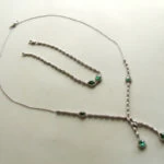 Wit gouden smaragd sieraden set