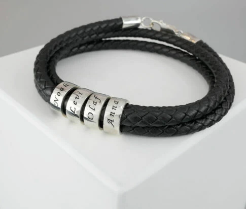 Zilveren naam armband met leer