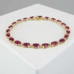 Christian robijn armband
