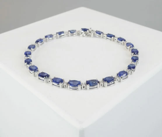 Christian saffier armband