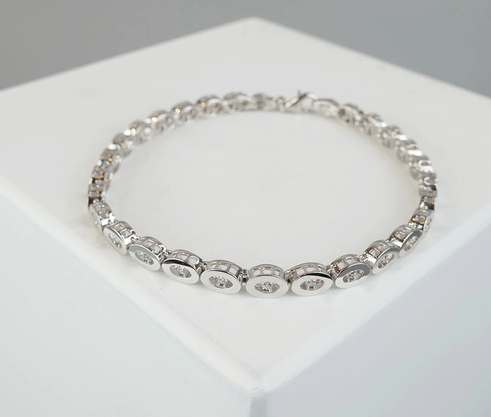 Christian wit gouden ovale armband